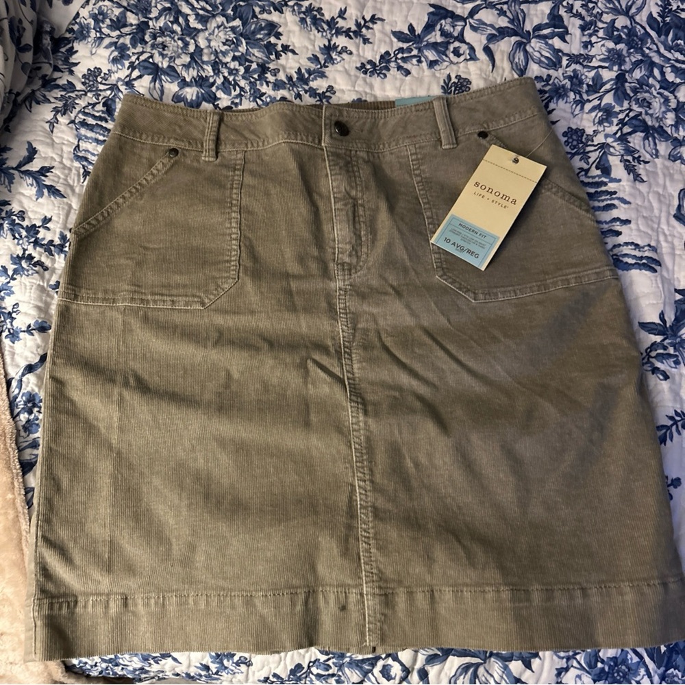 Sonoma Women's Tan Skirt